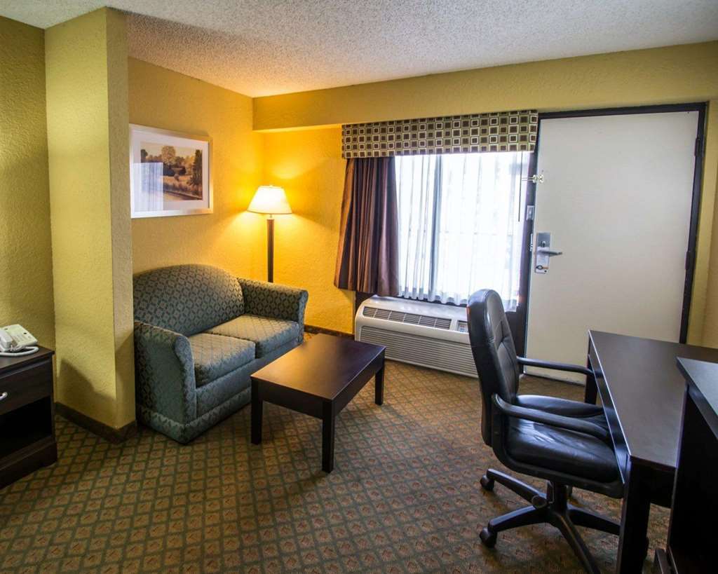 Quality Inn & Suites Orlando Airport Cameră foto